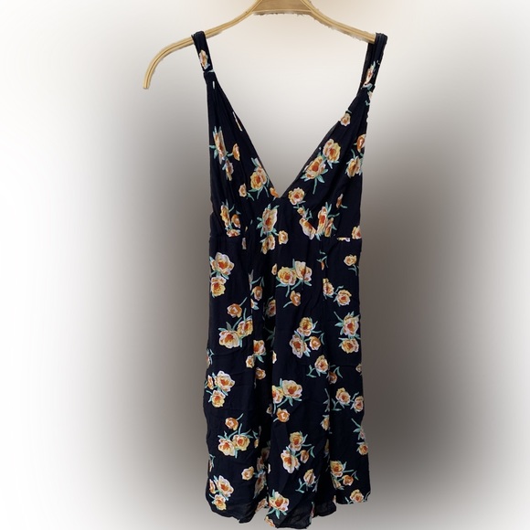 Urban Outfitters Dresses & Skirts - URBAN OUTFITTERS FLORAL NAVY DRESS